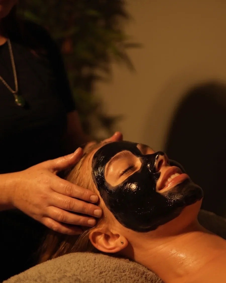 Siyah Maske